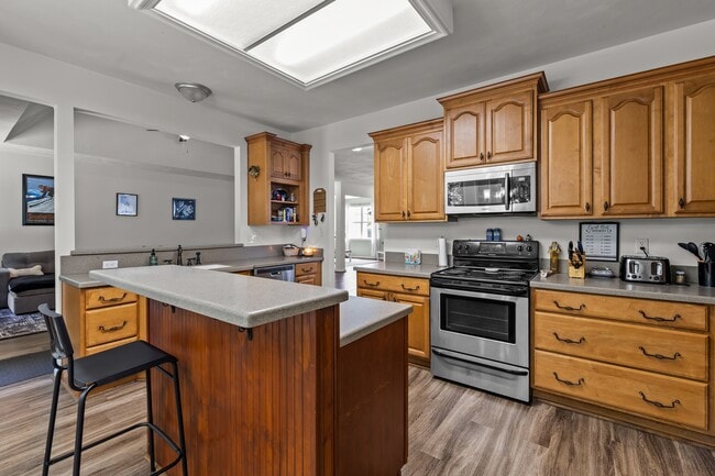 Building Photo - 522 Pecan Ct