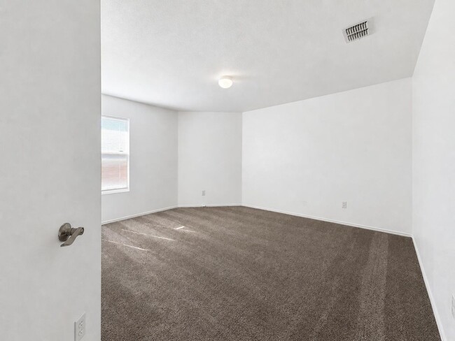 Building Photo - 9116 Penny Ln