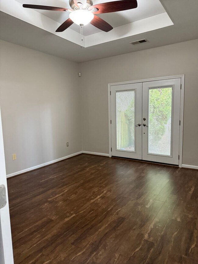 Building Photo - Townhouse in Weatherly (Alabaster)