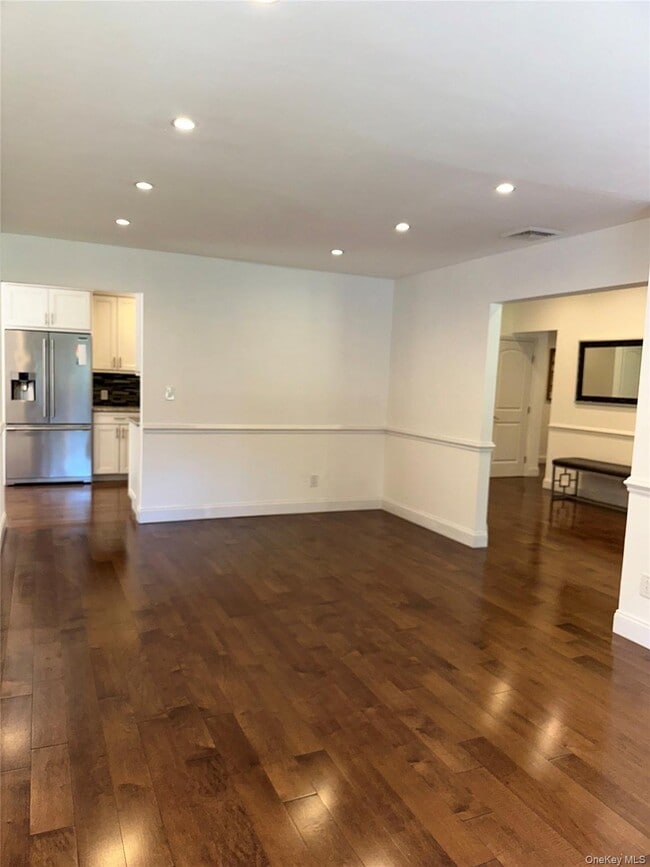 Building Photo - 280 Terry Rd