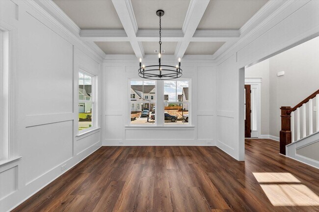 Building Photo - 2987 Rosewood Dr