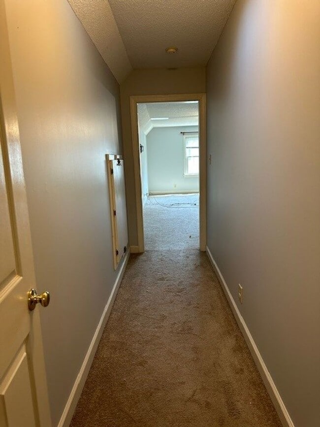 Building Photo - Spacious Home with Bonus Room, Pool & Solar Panels in Goldsboro!