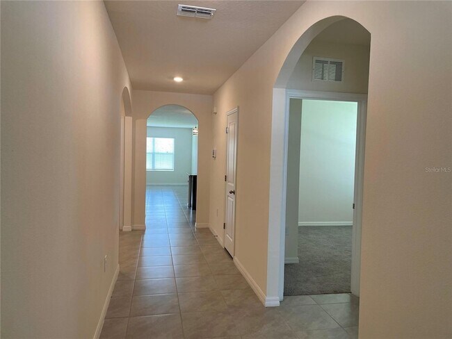 Building Photo - 5535 Hollingworth Trl