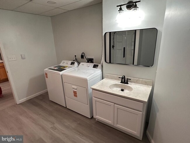 Building Photo - 22 Silverhill Ln