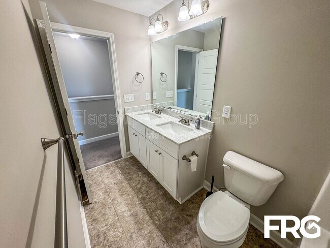 Building Photo - 208 Coffman Dr