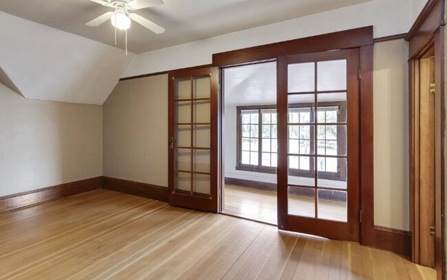 Building Photo - Rare Home Near OSU Campus!