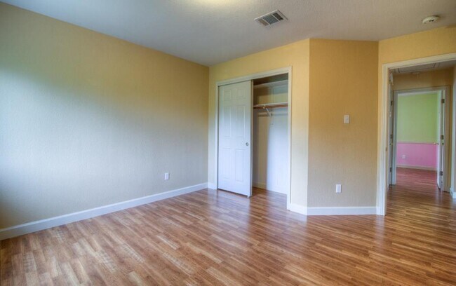 Building Photo - 8701 Corran Ferry Dr