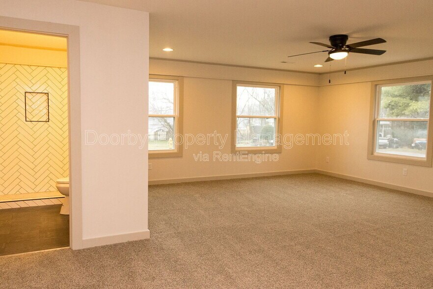 Building Photo - 804 Grandview Ave