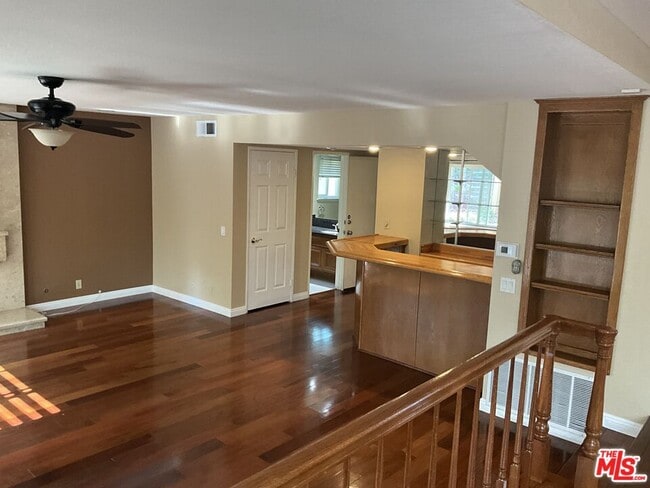 Building Photo - 1100 Promontory Pl