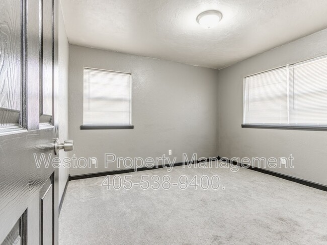 Building Photo - 1608 Magnolia Ave