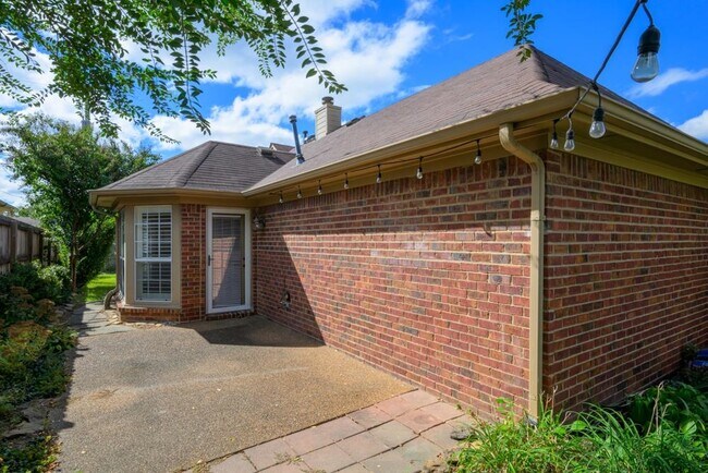 Building Photo - 3114 Shadow Green Ln