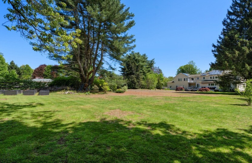 Building Photo - 161 Pantry Rd