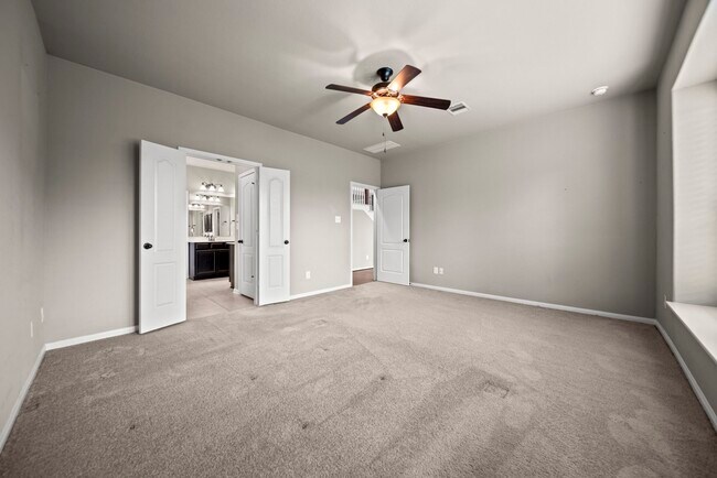 Building Photo - 307 Fairwood Springs Ln
