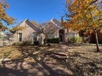 Building Photo - Beautiful 4BR 3.5BA Home w/ 3 Car Garage • Patio & Yard • 3 living areas in Grapevine