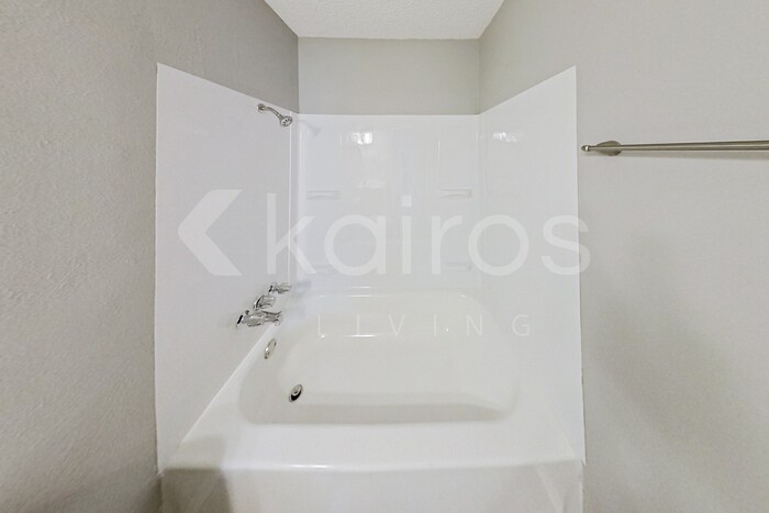 Building Photo - 12211 Knight Dr