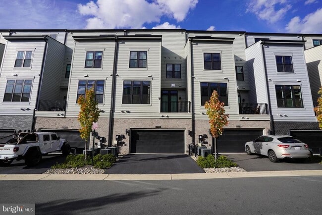 Building Photo - 44655 Provincetown Dr