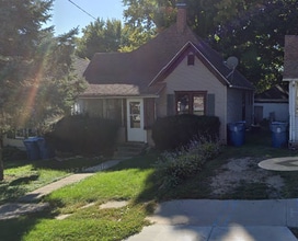 Building Photo - 621 N Dixon Ave
