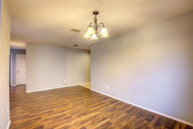 Building Photo - 705 Poncho Ln