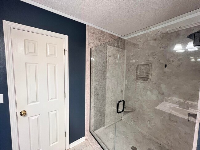 Building Photo - 431 Pristine Water Ln