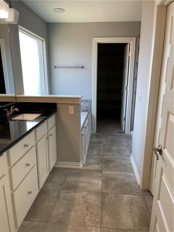 Building Photo - 4405 SW Eggersway Pl