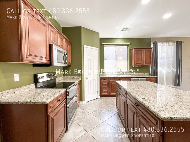 Building Photo - 11878 N 145th Ln