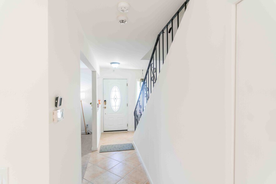 Building Photo - 2023 Habero Dr