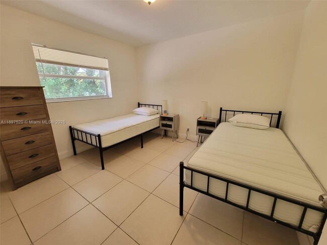 Building Photo - 2759 NW 58th Terrace