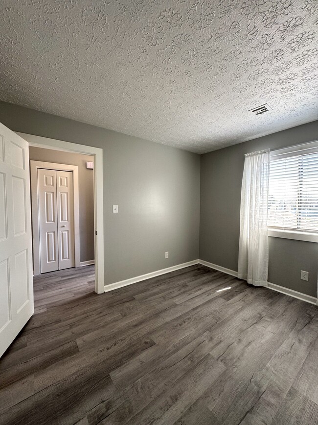 Building Photo - 3015 Old Bryan Dr