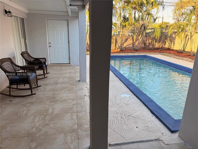 Building Photo - 7761 NW 34th St