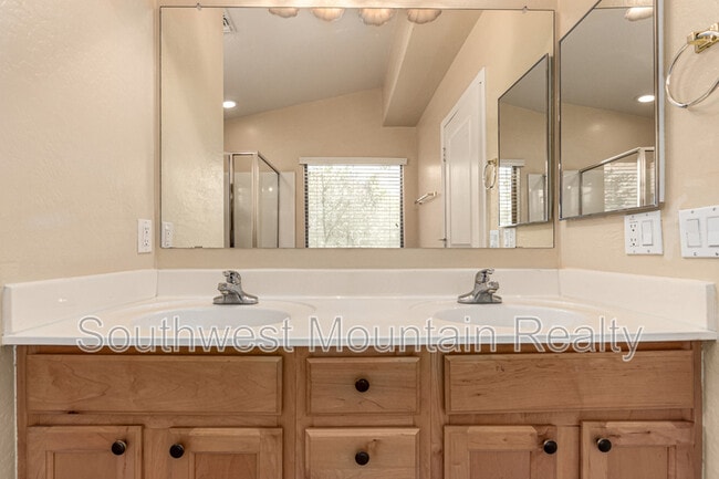 Building Photo - 33782 N Mercedes Dr