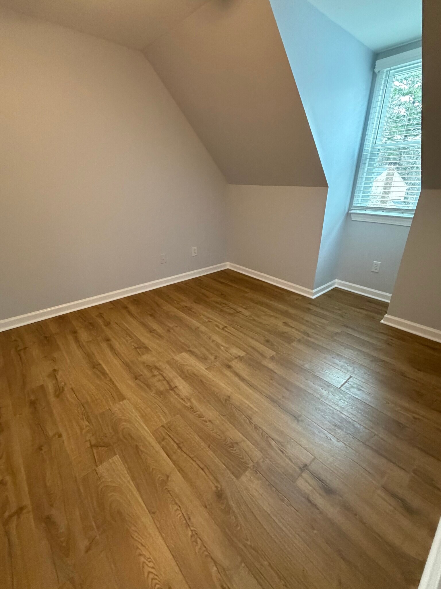 Building Photo - 4616 Draper Rd