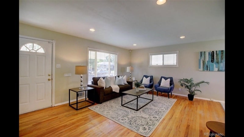 Building Photo - 1385 Salem St