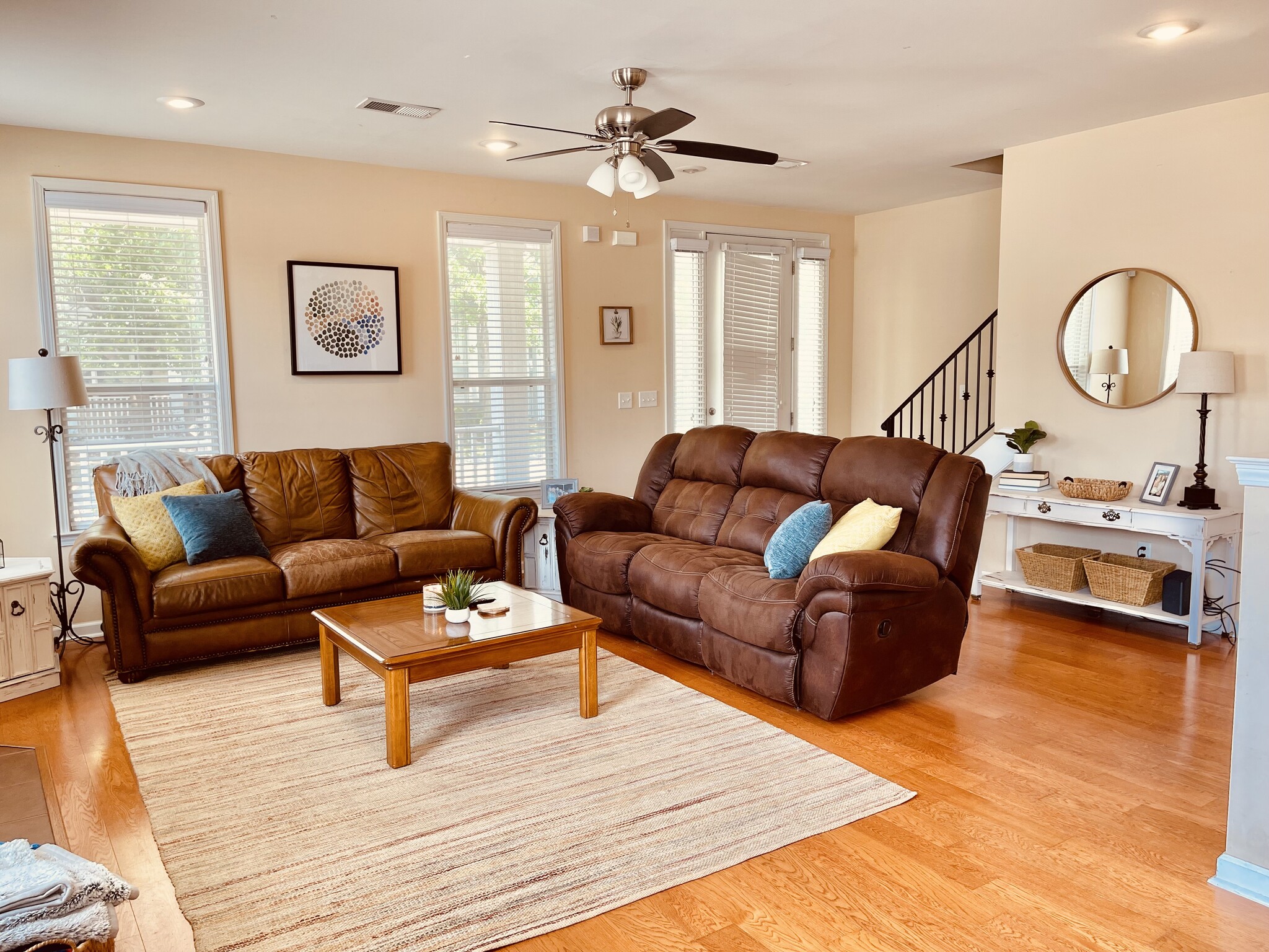 living room - 1436 Island Town Cove