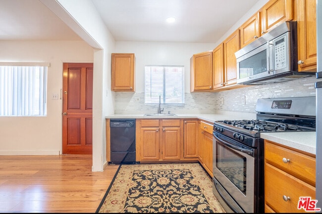 Building Photo - 1240 Lodi Pl