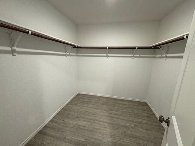 Building Photo - 7010 Solar Rdg