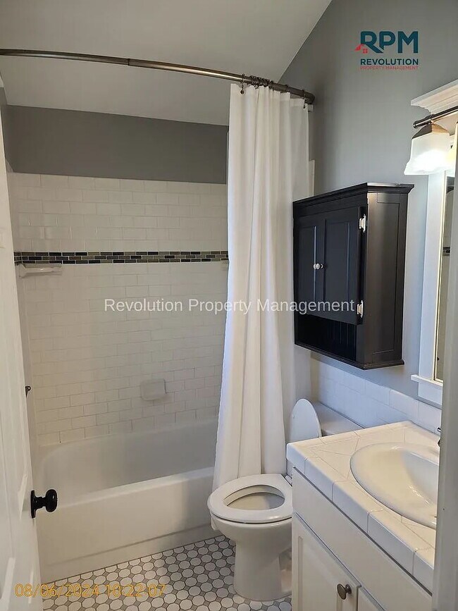 Building Photo - Charming 4-Bed Kaysville Home
