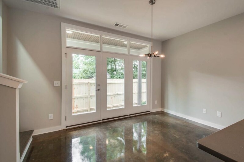 Building Photo - 221 Gentry Ave