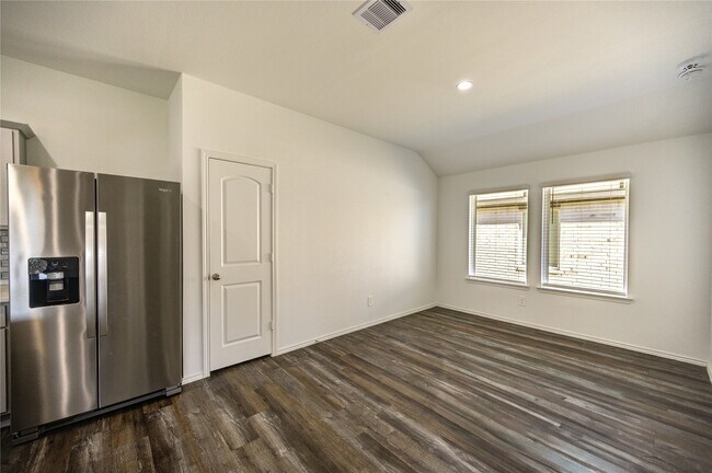 Building Photo - 5406 Castlebury Meadows Dr