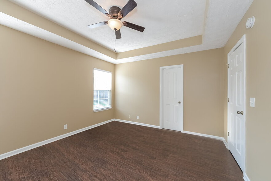 Building Photo - 1185 Tiree Dr
