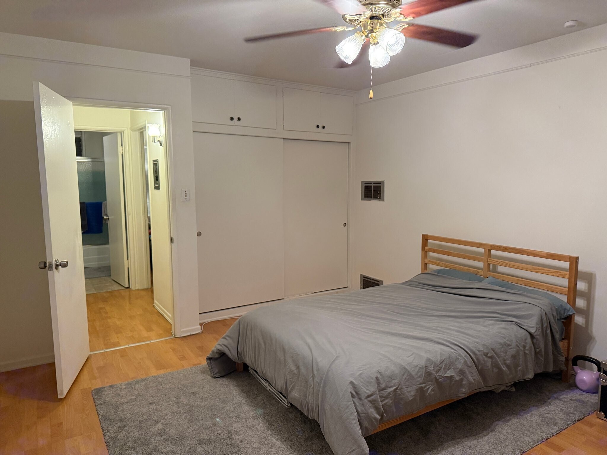 Building Photo - 3646 Vinton Ave