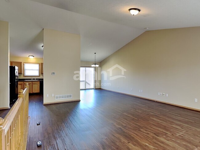 Building Photo - 3812 Wolf Creek Rd