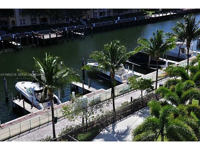 Building Photo - 2950 NE 188th St