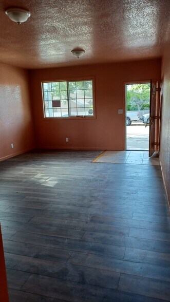 Living Room - 1137 Alberni St