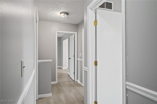 Building Photo - 13971 Walking Stick Way