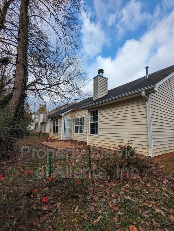 Building Photo - 3821 Leprechaun Ct