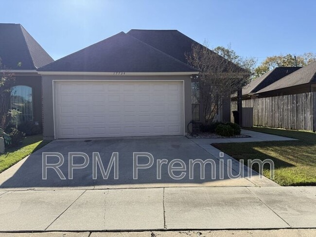 Building Photo - 17734 Spring Creek Dr