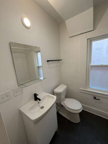 Building Photo - 1384 W 83rd St