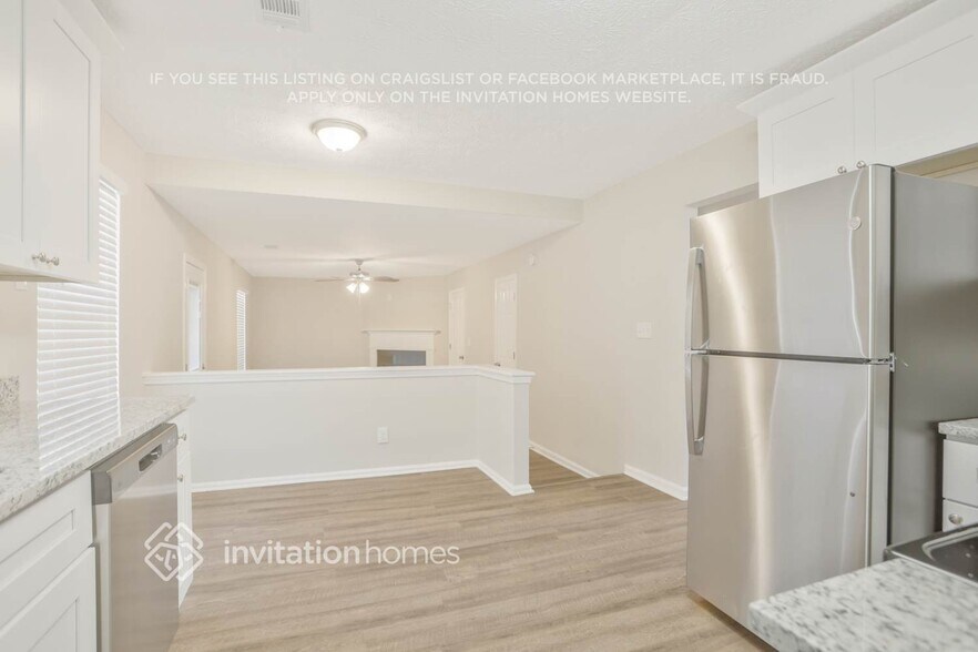 Building Photo - 2200 Ramblewood Cir