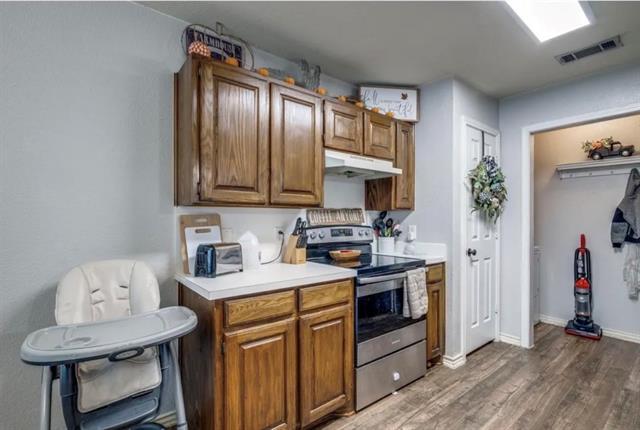 Building Photo - 327 Shady Valley Dr