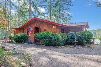 Building Photo - 22311 Overlake Loop SE